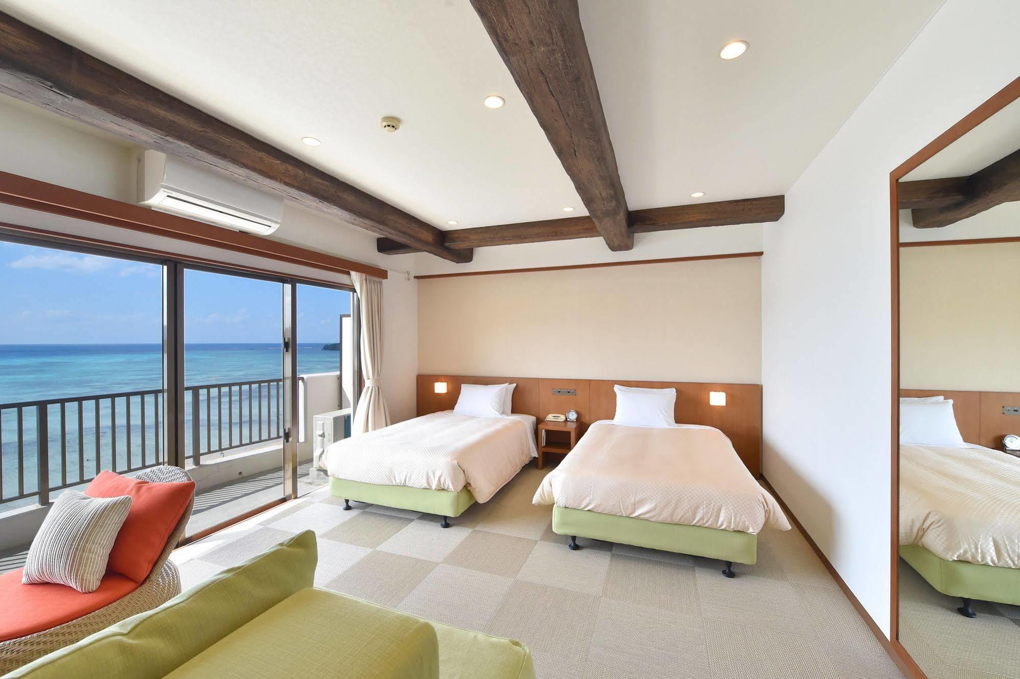 Ishigaki Seaside Hotel מראה חיצוני תמונה